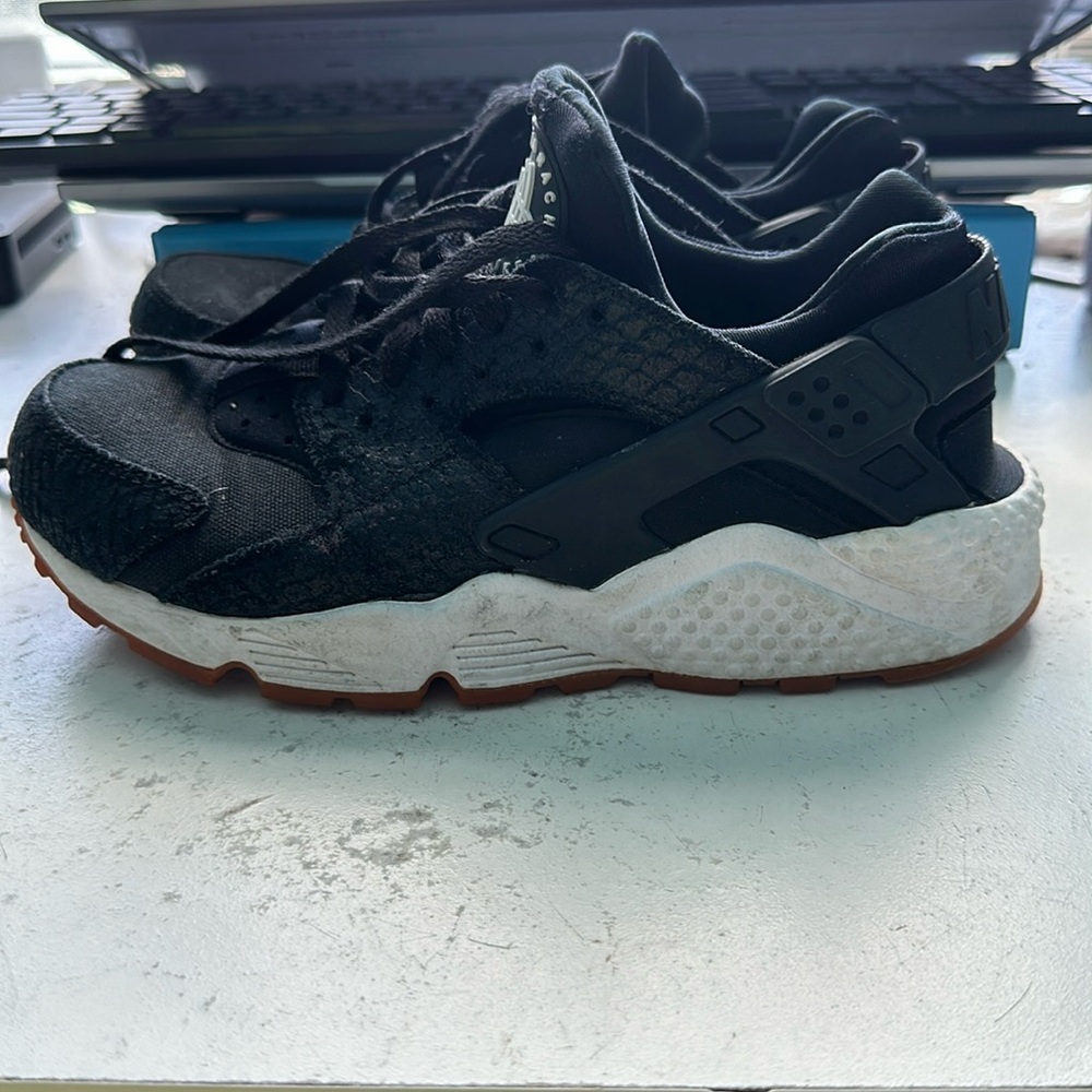 Vintage Nike Air Huaraches